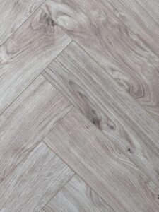 Ламинат FLOORaHOUSE Дуб Баксан К724
